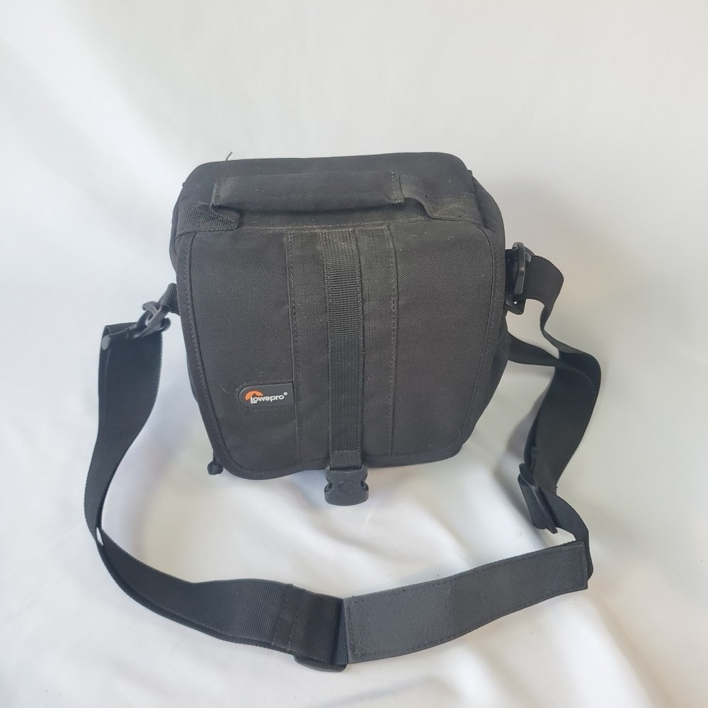 Lowepro Adventura 140 Camera Bag Black Removable‎ Strap